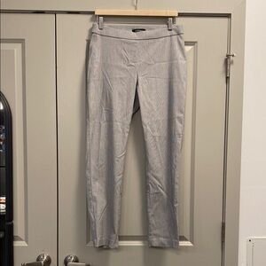 Ellen Tracy Gray Striped Pants